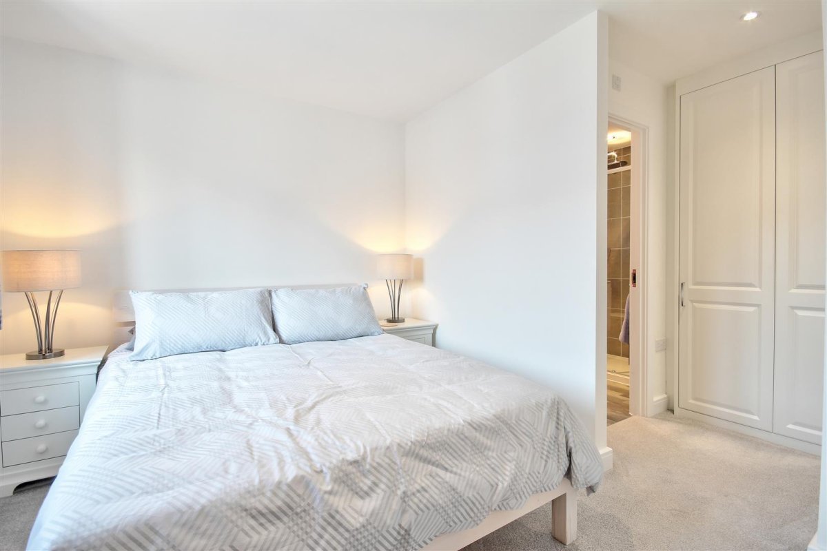 4 bedroom property for sale in Kemp Drive, Husbands Bosworth