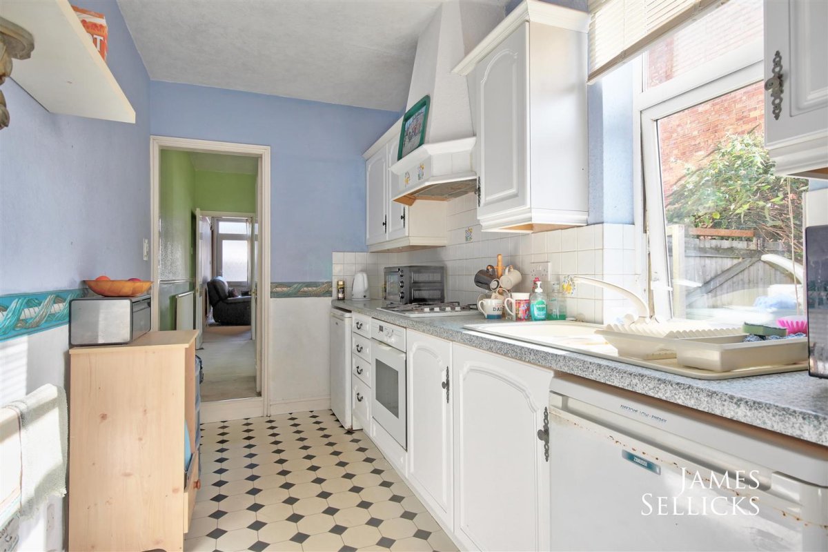 2 bedroom property for sale in Logan Street, Market Harborough Offers