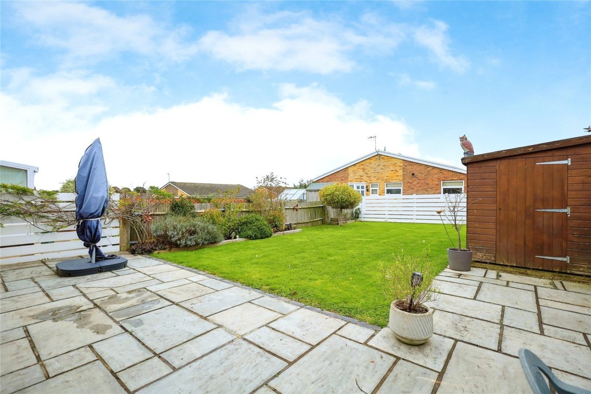 2 bedroom property for sale in Milland Road, Hailsham, BN27 Offers in