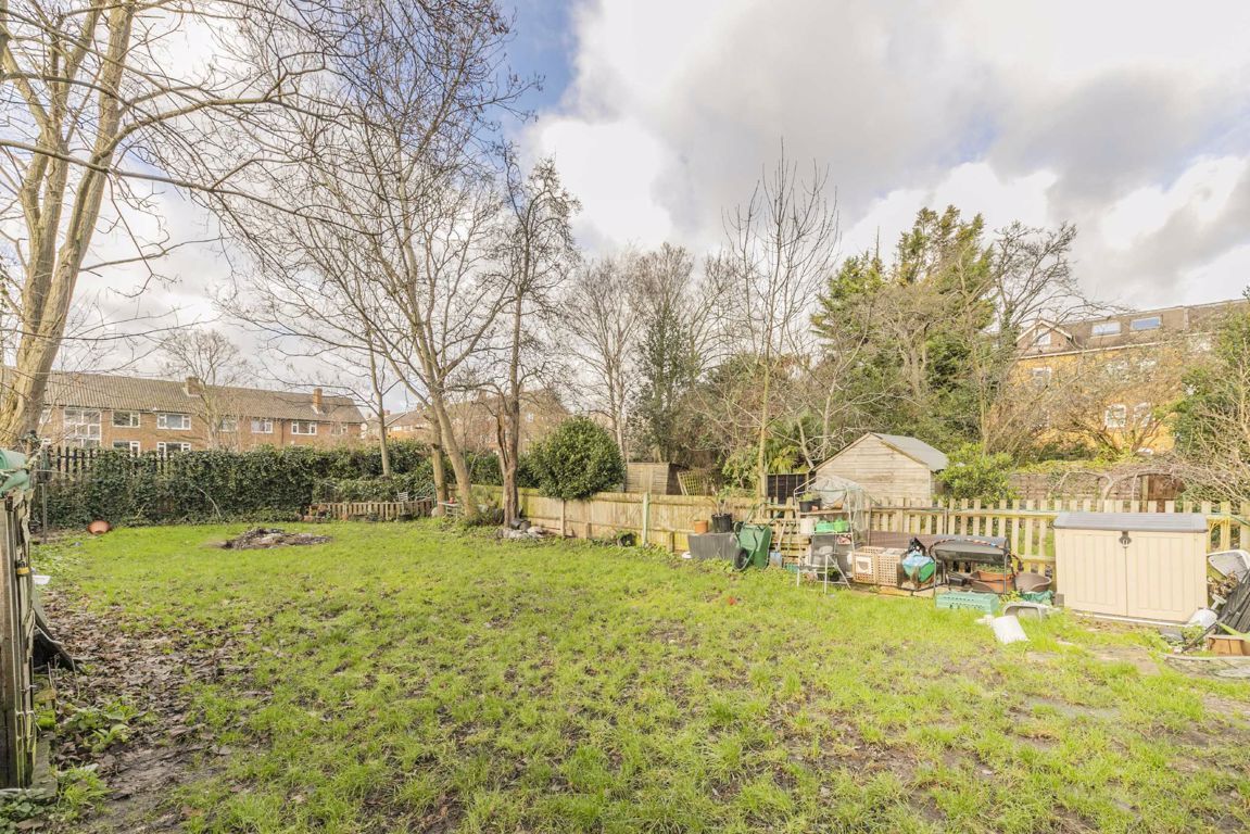 Jacksons 1 bedroom property for sale in Riggindale Road, Streatham