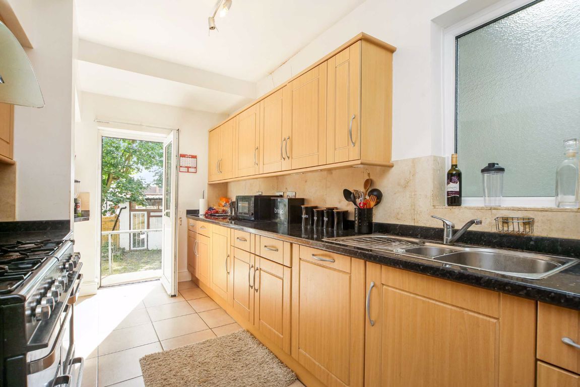 Jacksons 4 bedroom property for sale in Pollards Hill West, Streatham £695,000