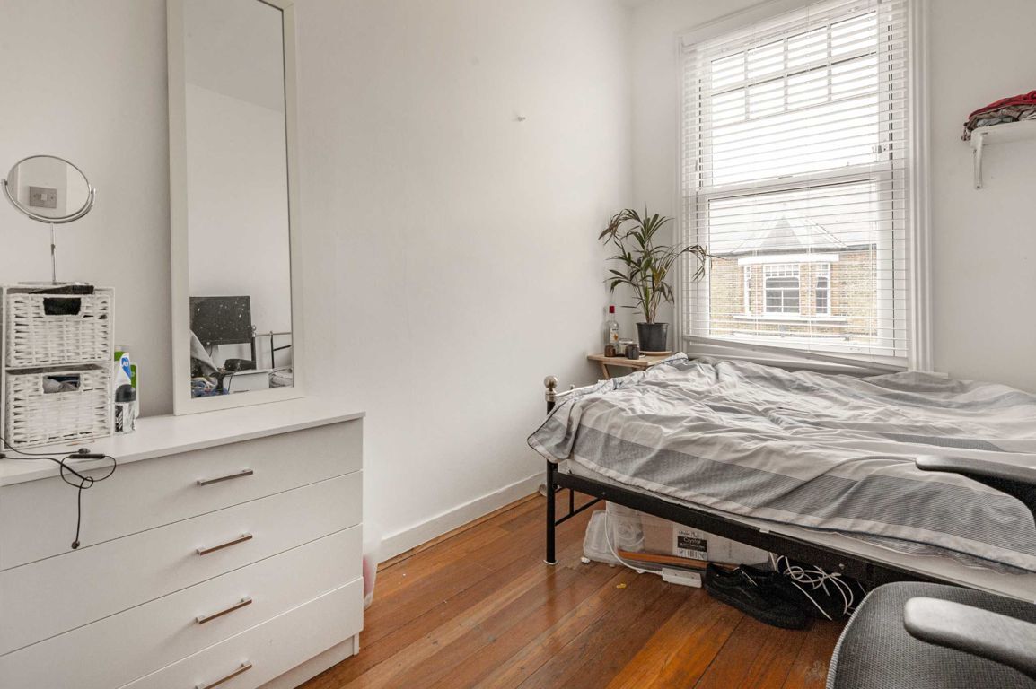 Jacksons 3 bedroom property for sale in Edgeley Road, Clapham £625,000