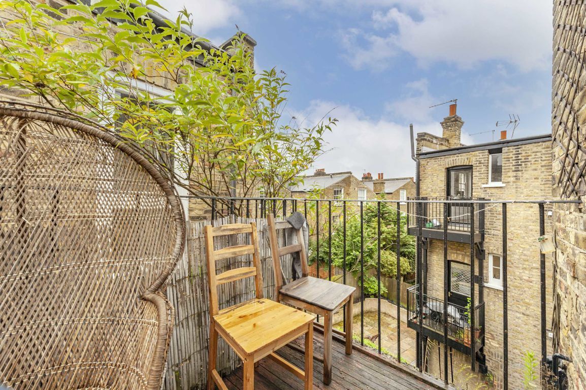 Jacksons 3 bedroom property for sale in Edgeley Road, Clapham £625,000