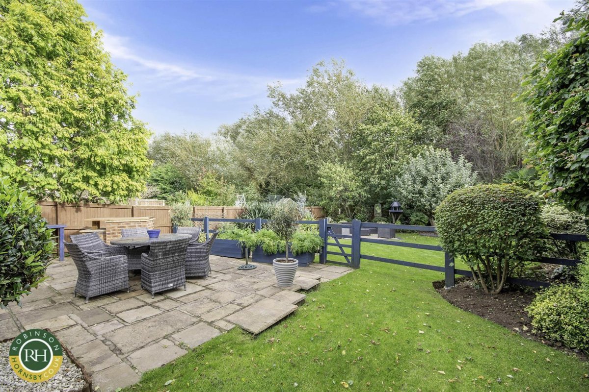 4 bedroom property for sale in Aintree Drive, Woodfield Plantation