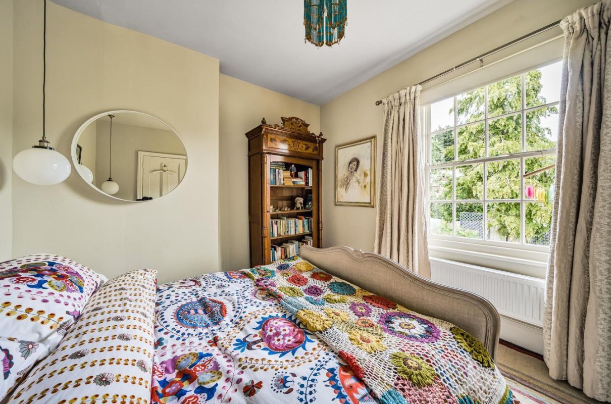 3 bedroom property for sale in Hanbury House, West Langton Hall, Market