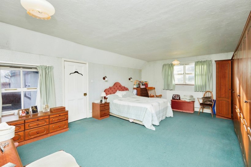 Station Road, Mickleover, DERBY 3 bedroom detached house Bagshaws