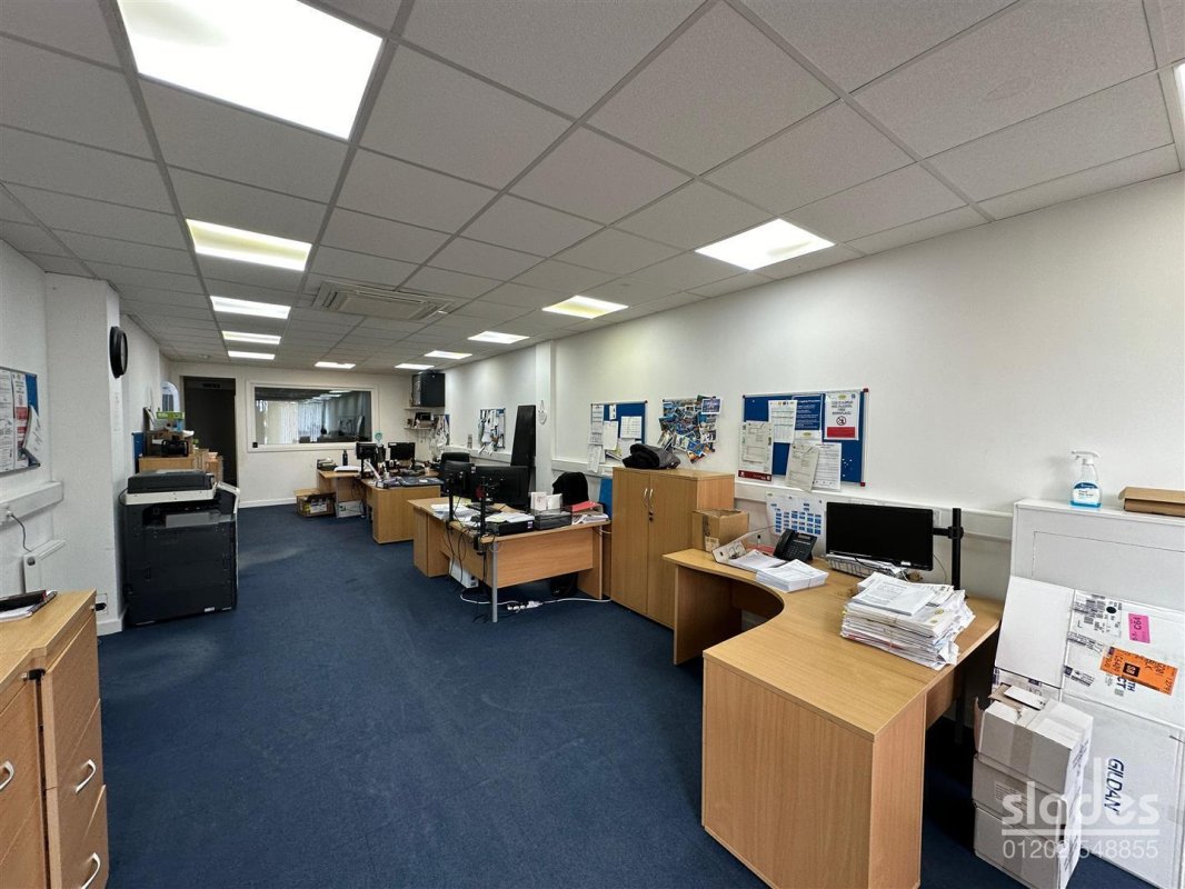 property to let in Wimborne Road, Winton Banks £12,500 pa