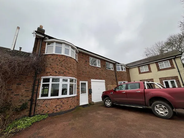 THE FLAT, SPINNEY FARM, THRUSSINGTON