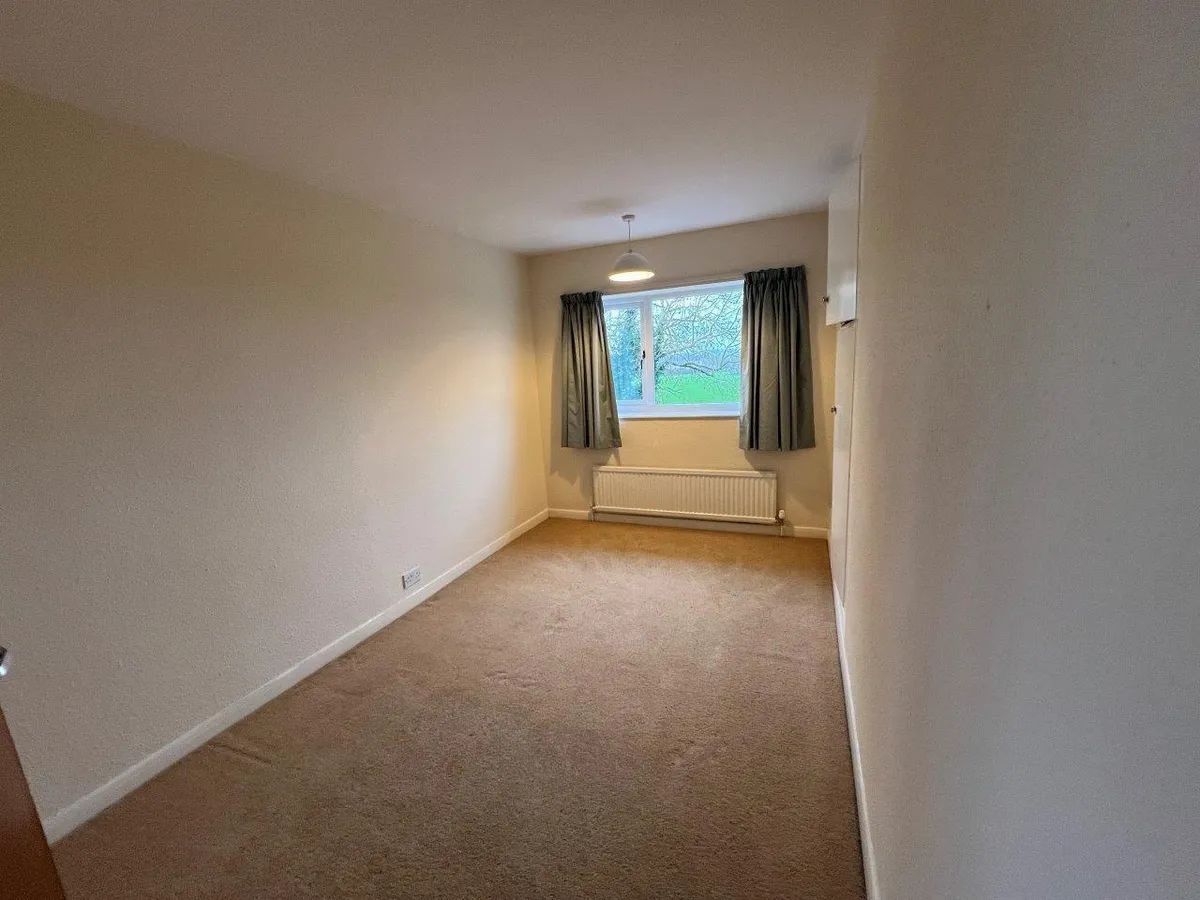 THE FLAT, SPINNEY FARM, THRUSSINGTON