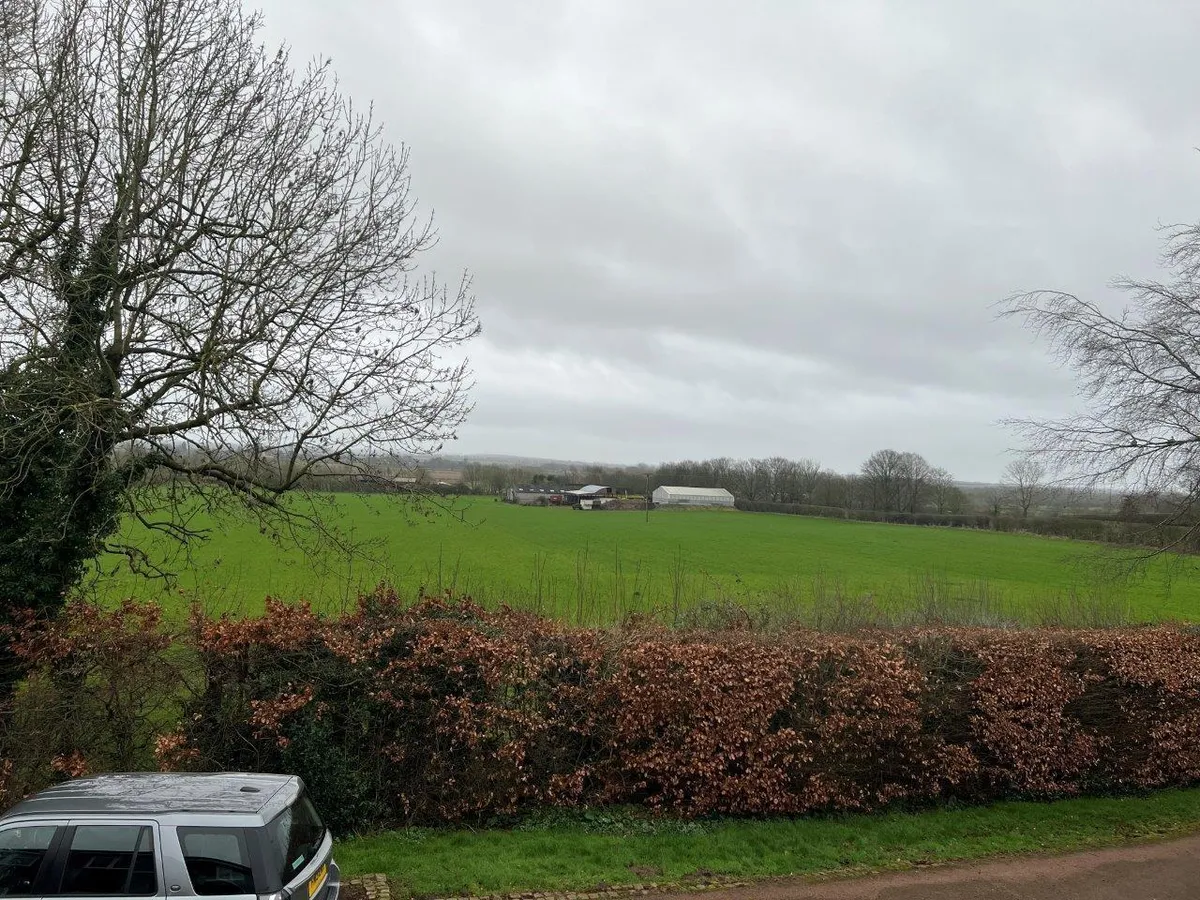 THE FLAT, SPINNEY FARM, THRUSSINGTON