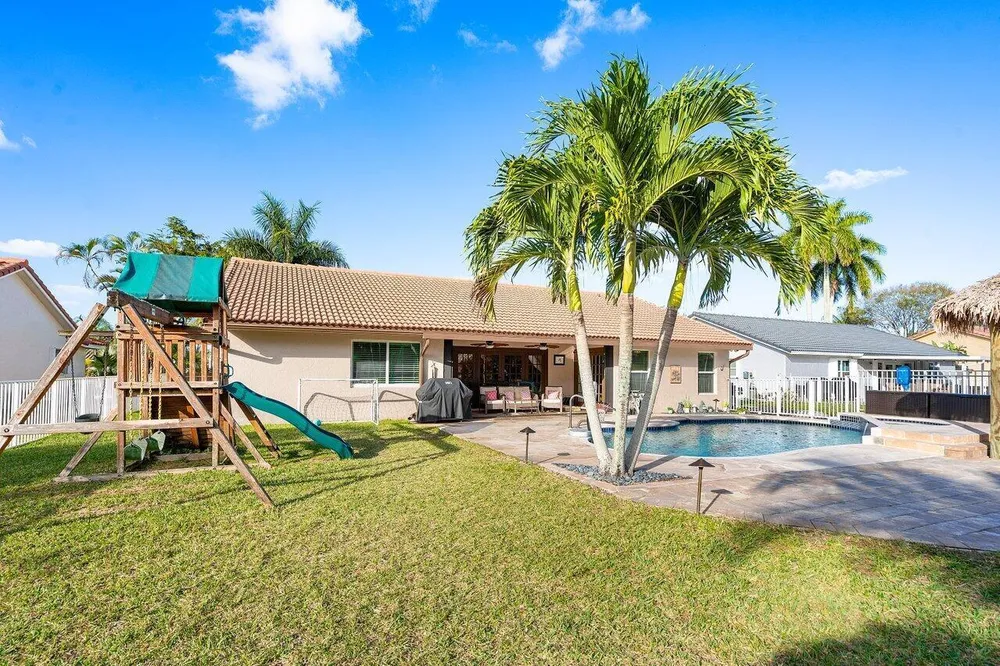 21267 Hazelwood Ln, Boca Raton, FL 33428
