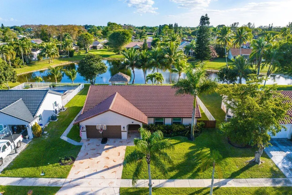 21267 Hazelwood Ln, Boca Raton, FL 33428