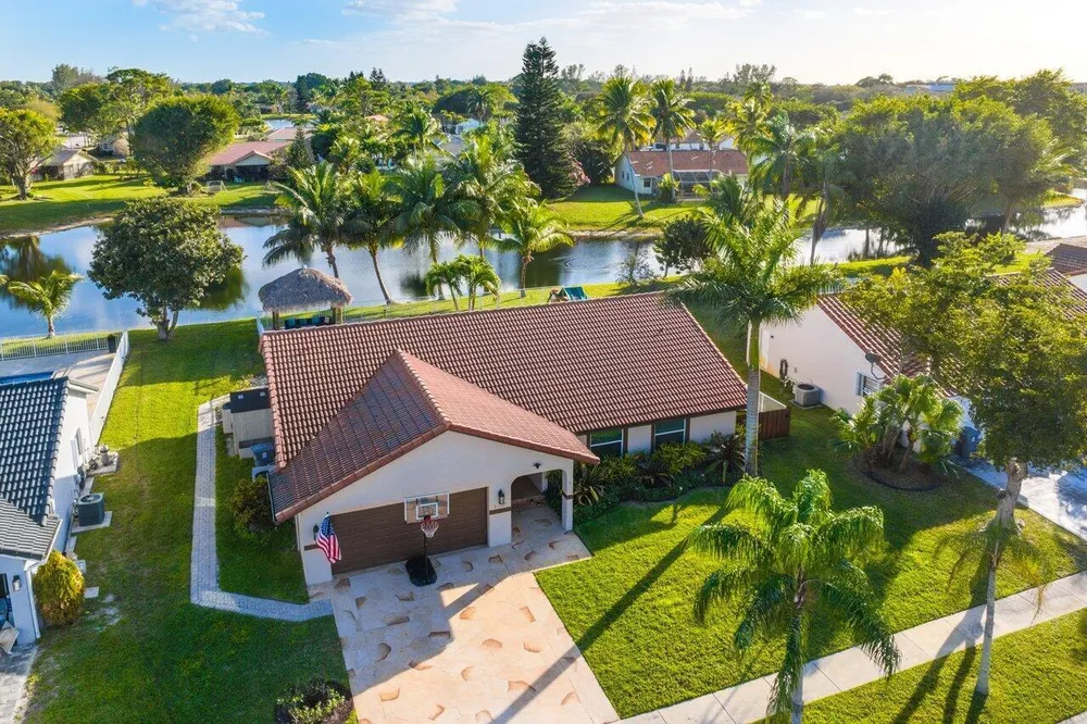 21267 Hazelwood Ln, Boca Raton, FL 33428