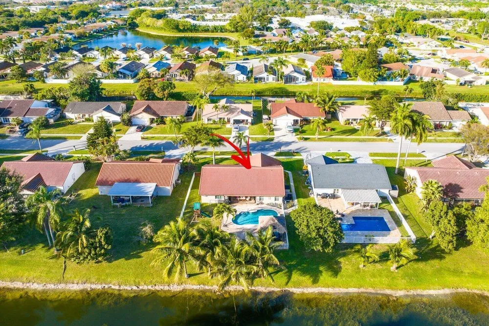 21267 Hazelwood Ln, Boca Raton, FL 33428