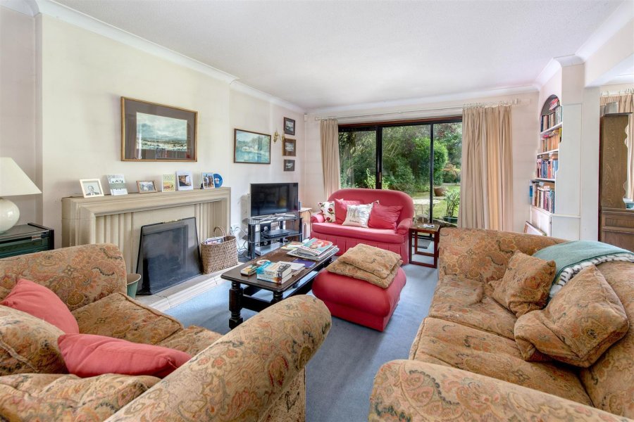 Stags 4 bedroom property for sale in Queens Drive, Taunton