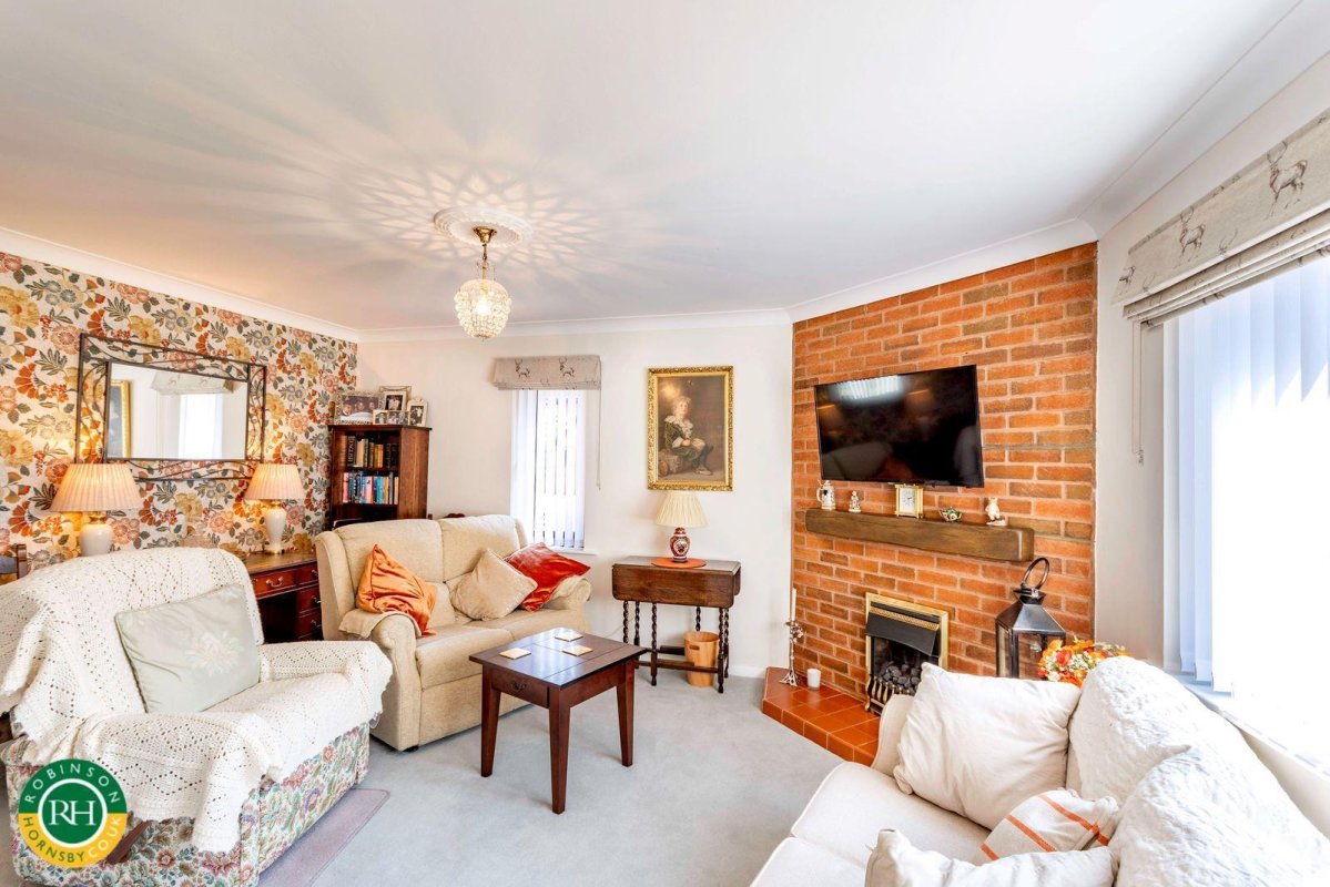 3 bedroom property for sale in St. Marys Drive, Dunsville, Doncaster