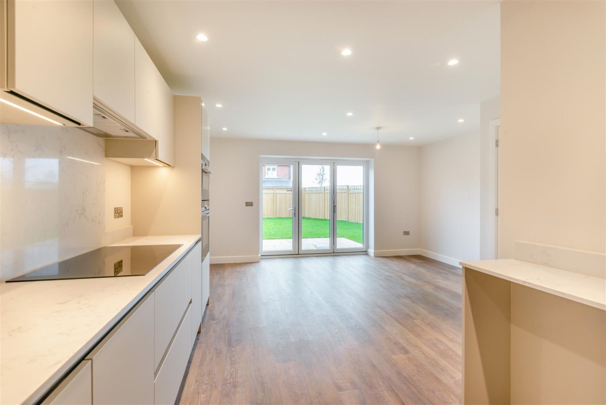 4 bedroom property for sale in Leicester Road, Uppingham, Rutland