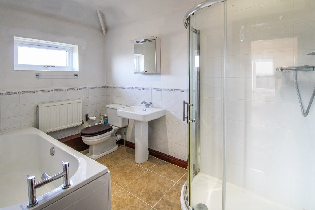 4 bedroom property for sale in Castle Ings Close, Knaresborough, North