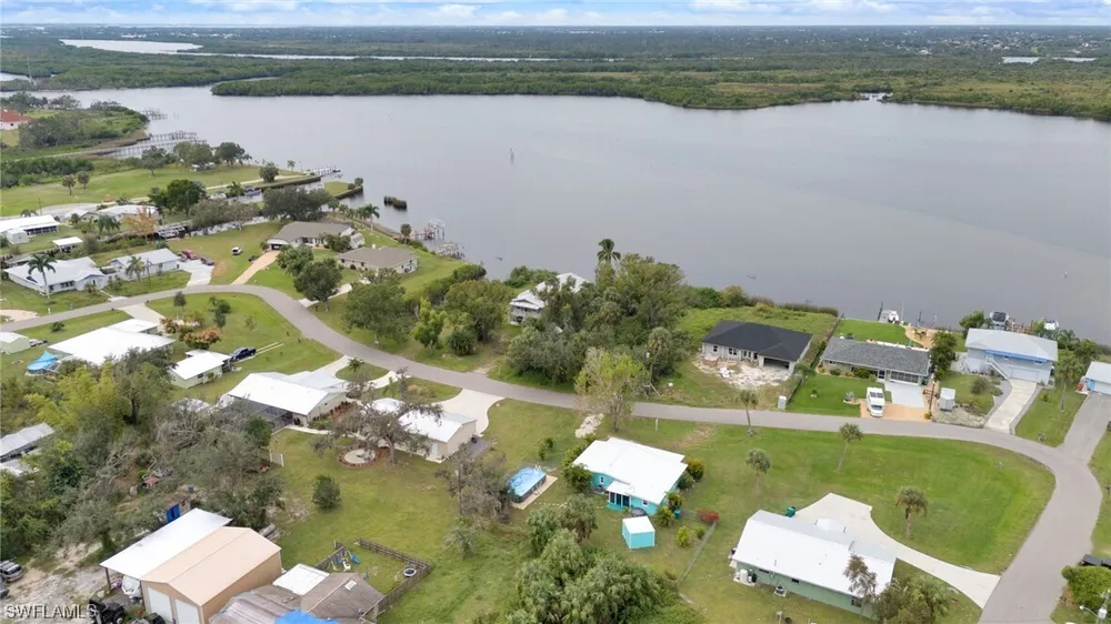 480 Ridgecrest Dr, Punta Gorda, FL 33982