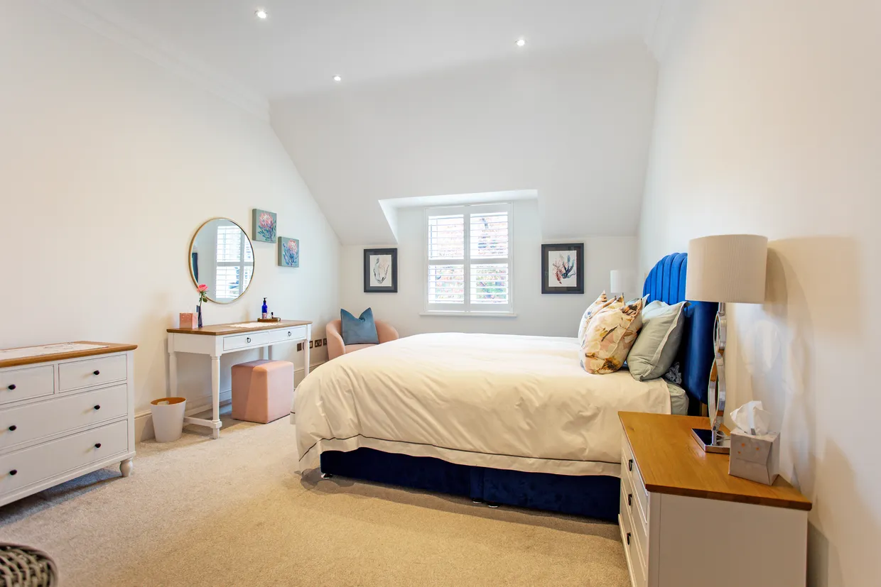 Gower Road, Weybridge, KT13 photo 5