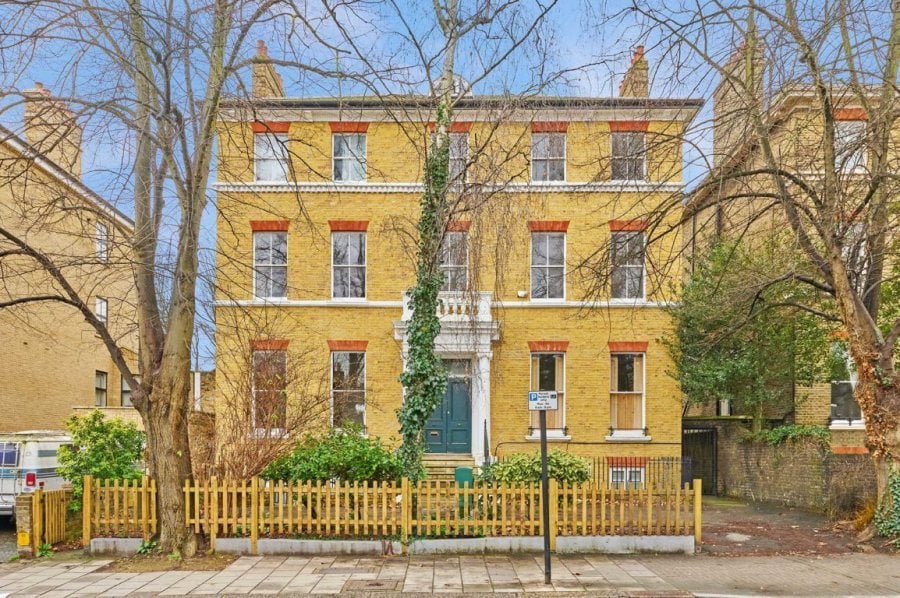 Jacksons 2 bedroom property for sale in Byrne Road, Balham £725,000