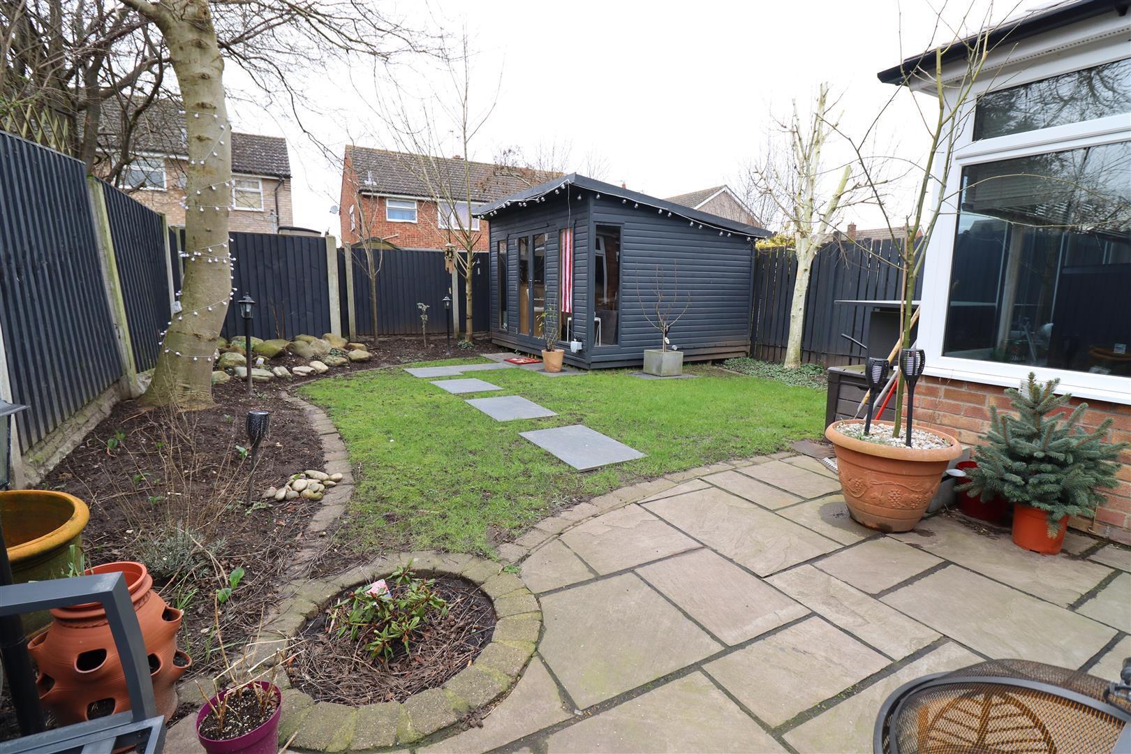 3 bedroom property for sale in Storking Lane, Wilberfoss, York £265,000