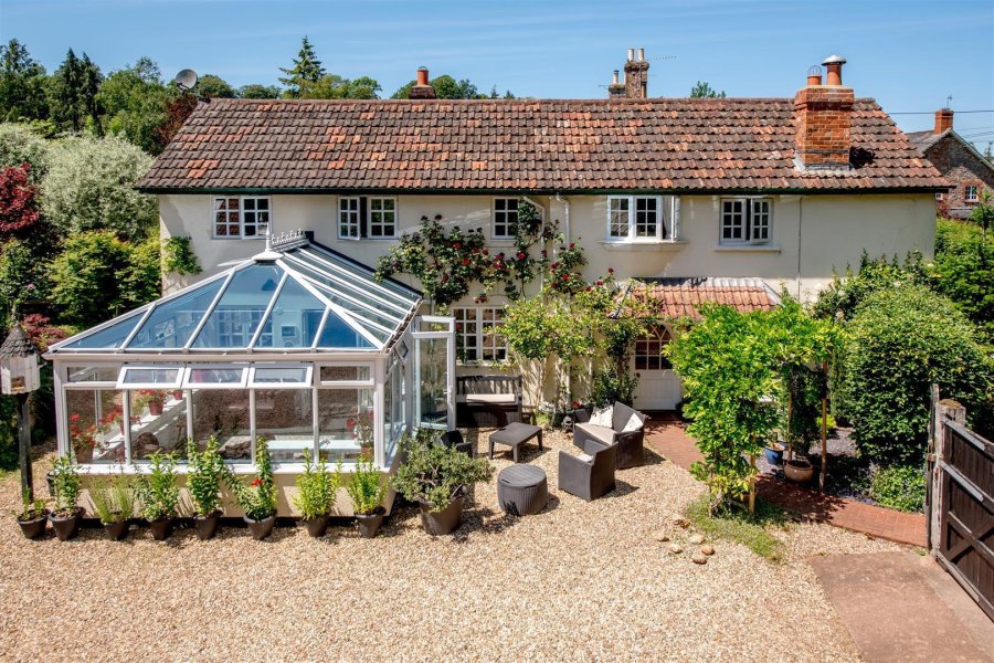 Stags 4 bedroom property for sale in Greenham, Wellington