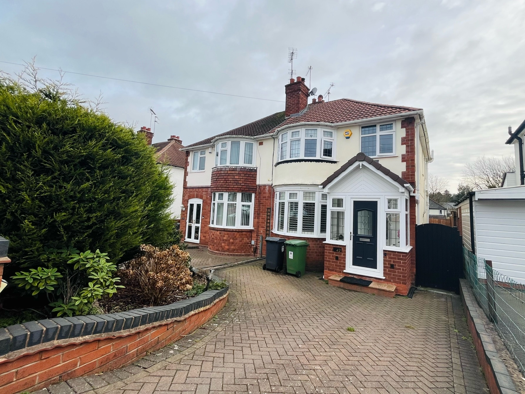 We have an established lettings network here at Paul Dubberley