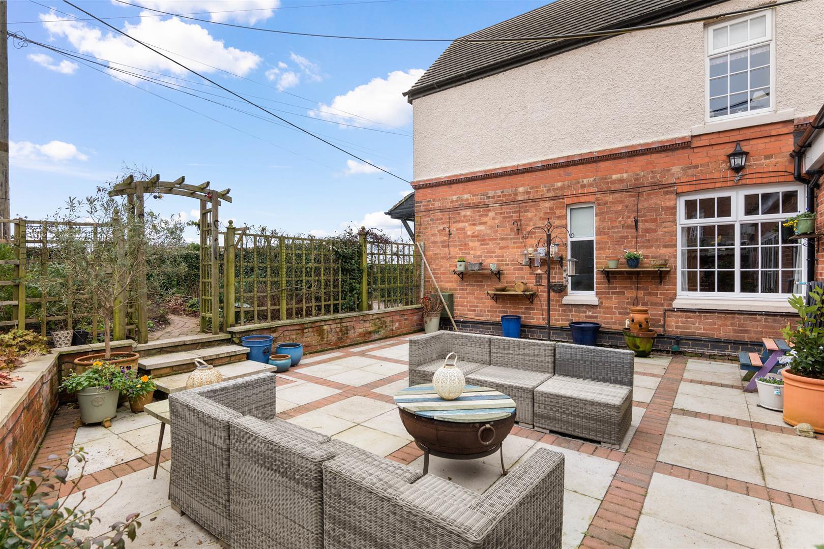 3 bedroom property for sale in Parkfield Lane, Hallow, Worcester £400,000