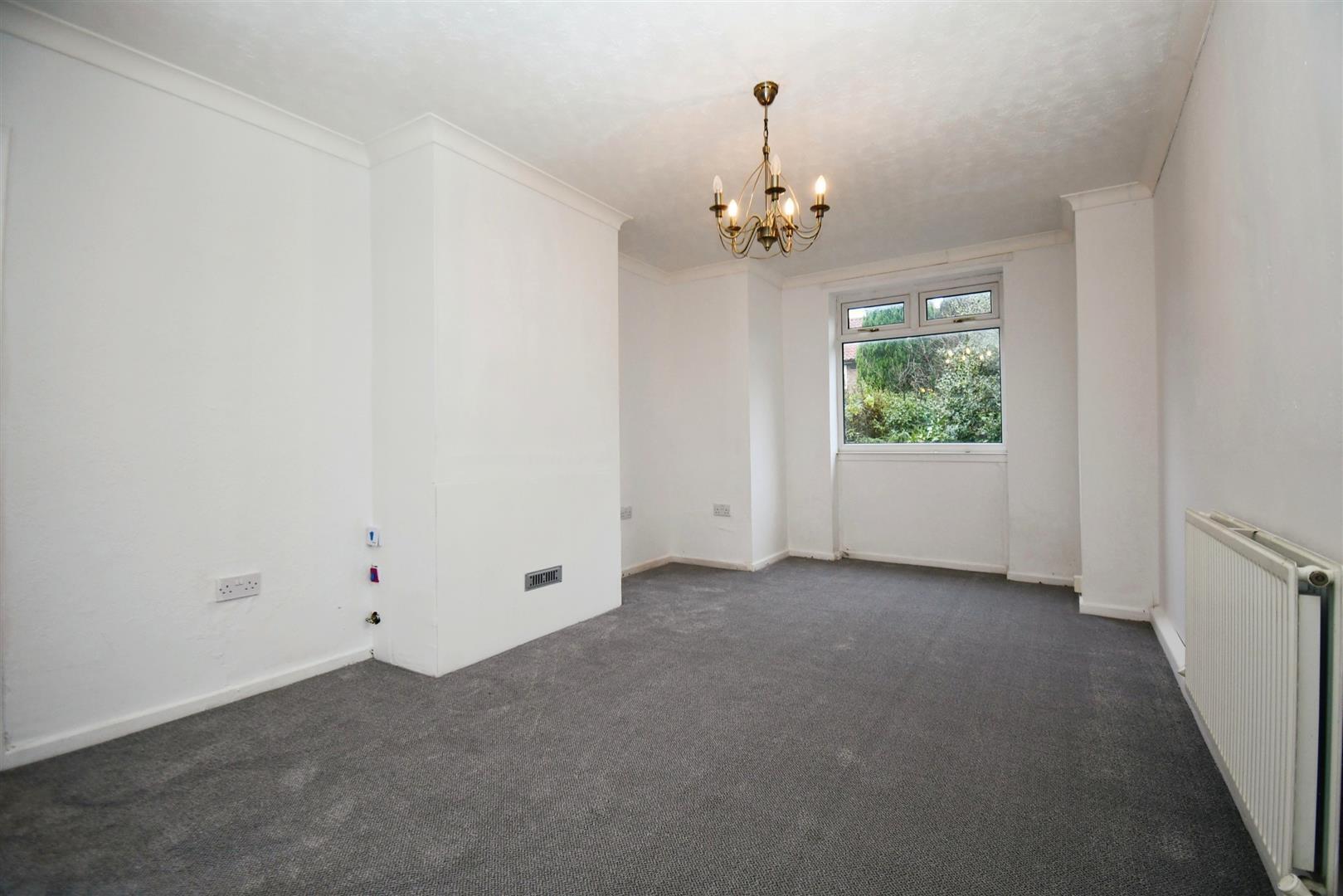 2 bedroom property for sale in Staveley Road, Hull £100,000