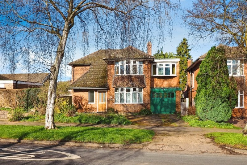 4 bedroom property for sale in Bramcote Lane, Nottingham