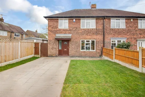Cedar road, Hucknall, NG15 6BJ
