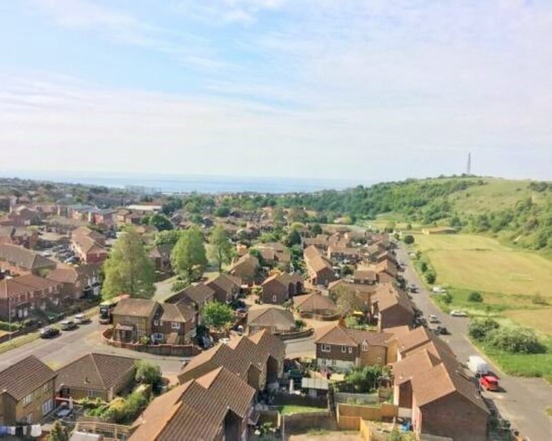 3 bedroom property for sale in Albourne Close, Brighton £250,000