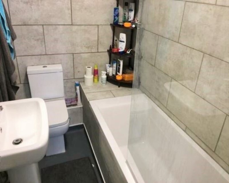 3 bedroom property for sale in Albourne Close, Brighton £250,000