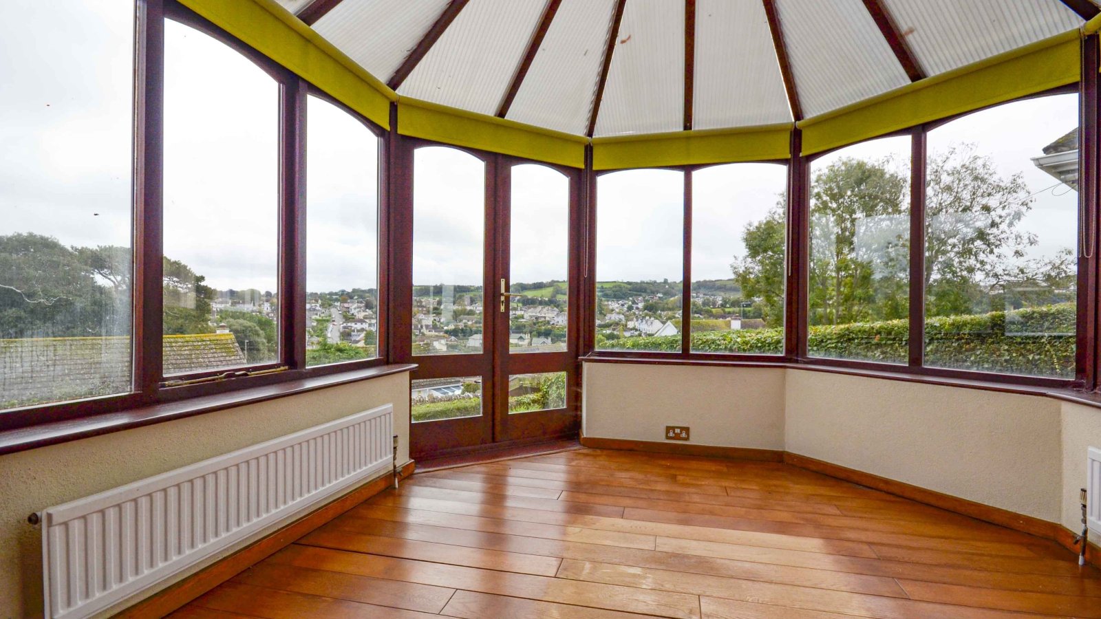 3 bedroom property for sale in Northfields Lane, Brixham Offers in