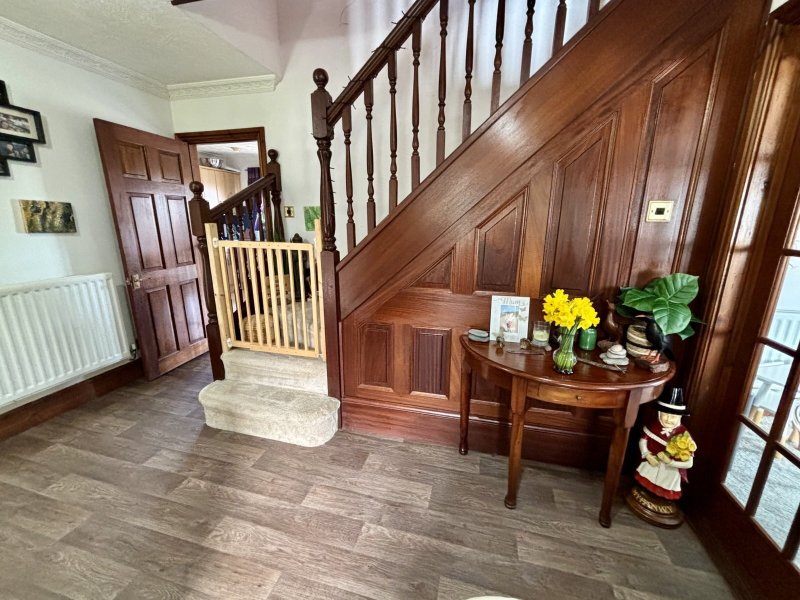 5 bedroom property for sale in Blenheim Drive, Neyland, Milford Haven