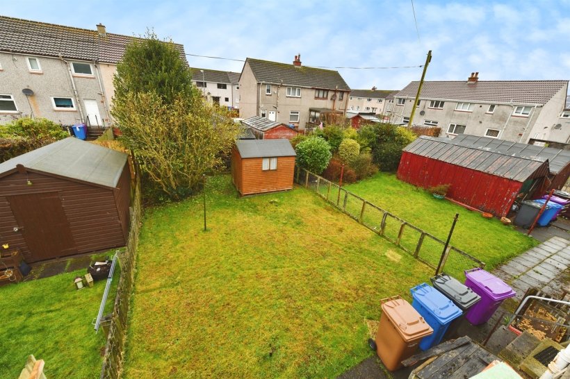 Quarry Road, Irvine 3 bedroom terraced house Allen & Harris