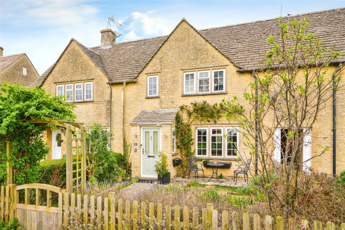 3 bedroom property for sale in The Gassons, Filkins, Lechlade