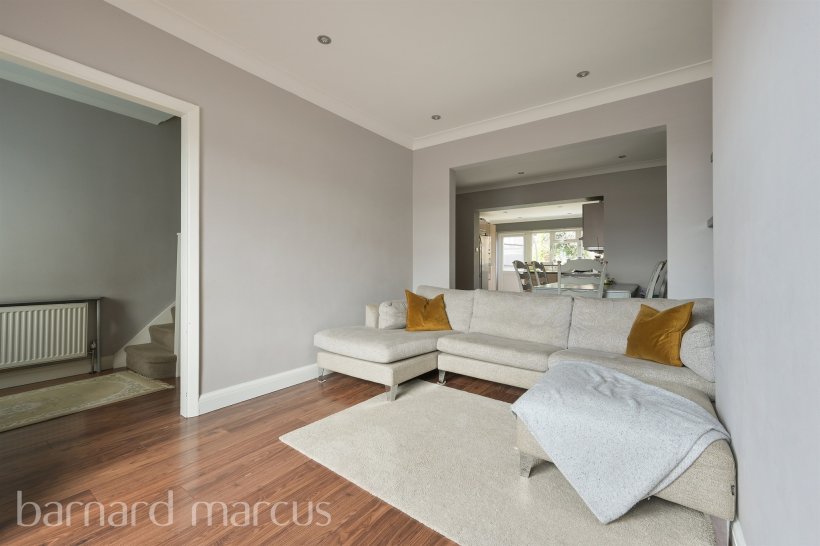 Langley Avenue, Worcester Park 2 bedroom terraced house Barnard Marcus