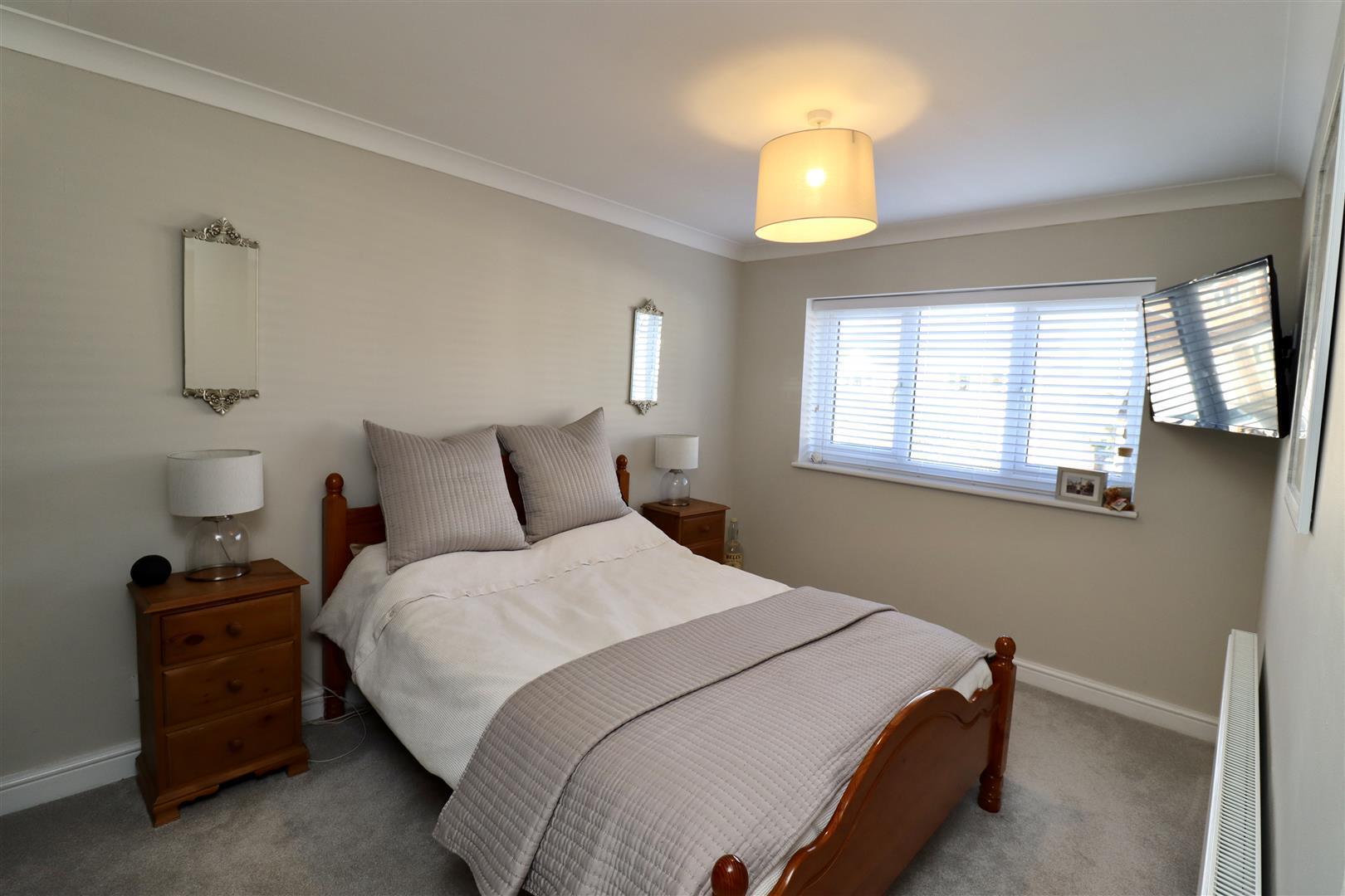 3 bedroom property for sale in Walkington Drive, Market Weighton, York