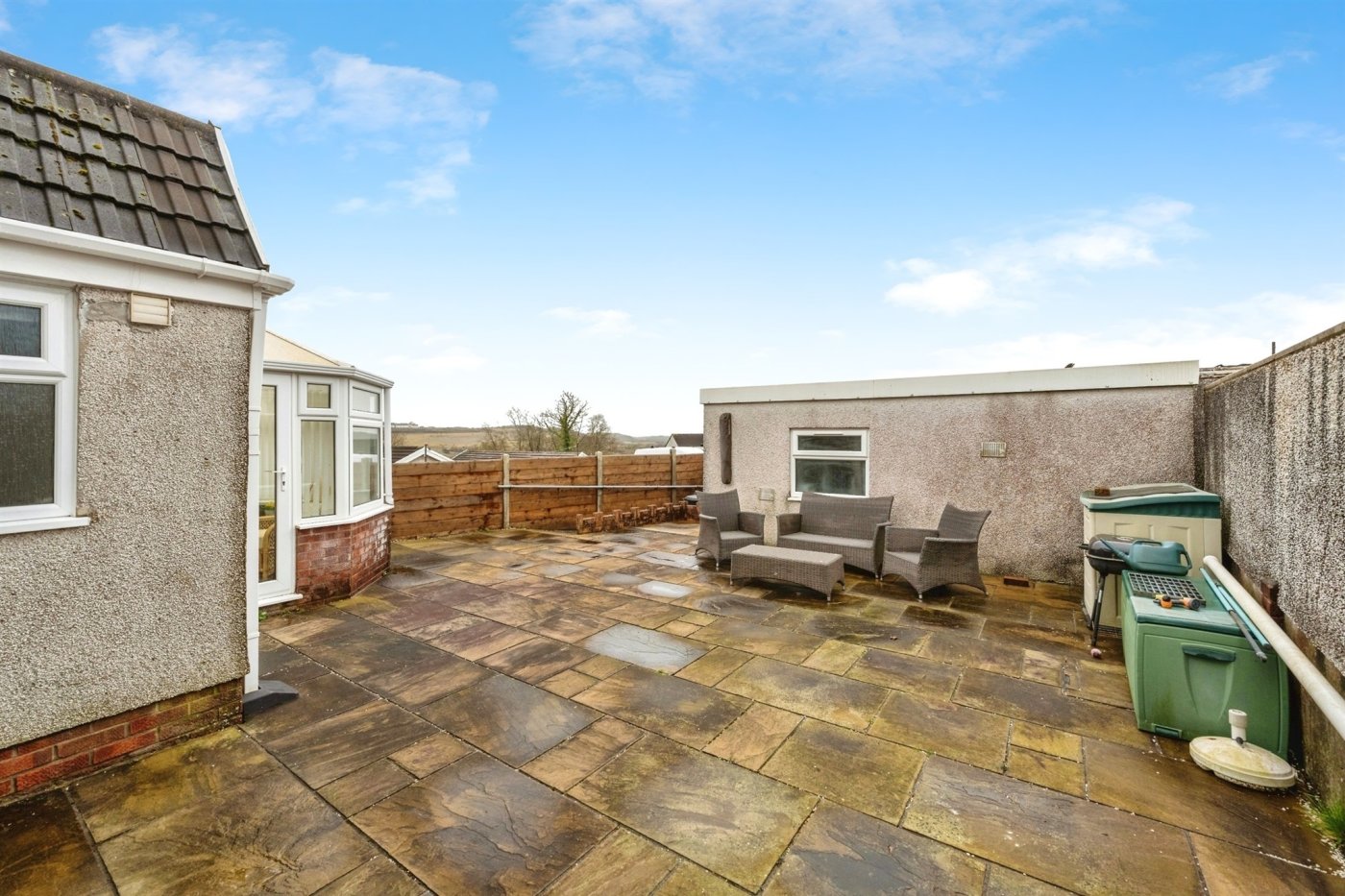 3 bedroom property for sale in Crymlyn Parc, Neath £280,000