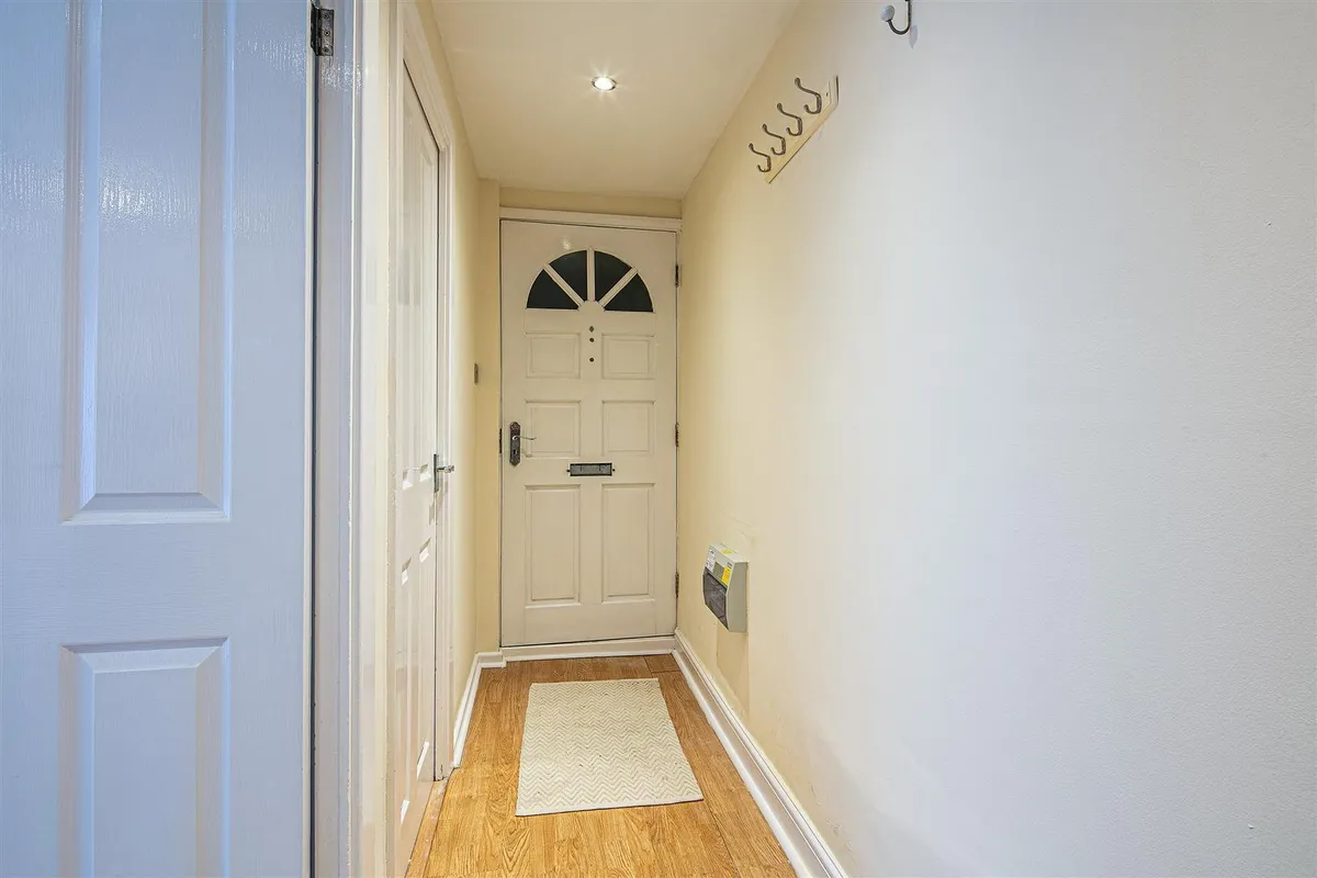 37 Storthwood Court, Storth Lane, Ranmoor, S10 3HP