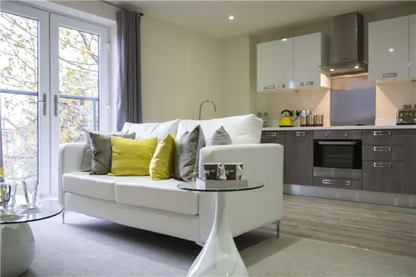 Lyon Road, Walton-On-Thames, KT12 photo 5