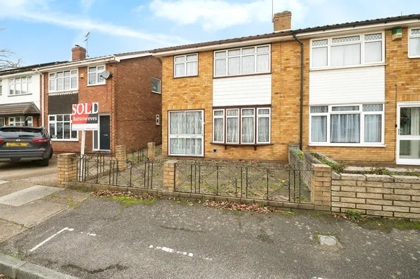 Palmerston Road, Rainham, RM13