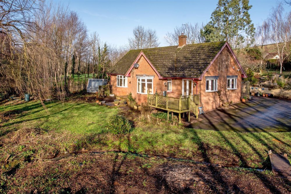 Stags 2 bedroom property for sale in Hunts Lane, Kilve, Bridgwater