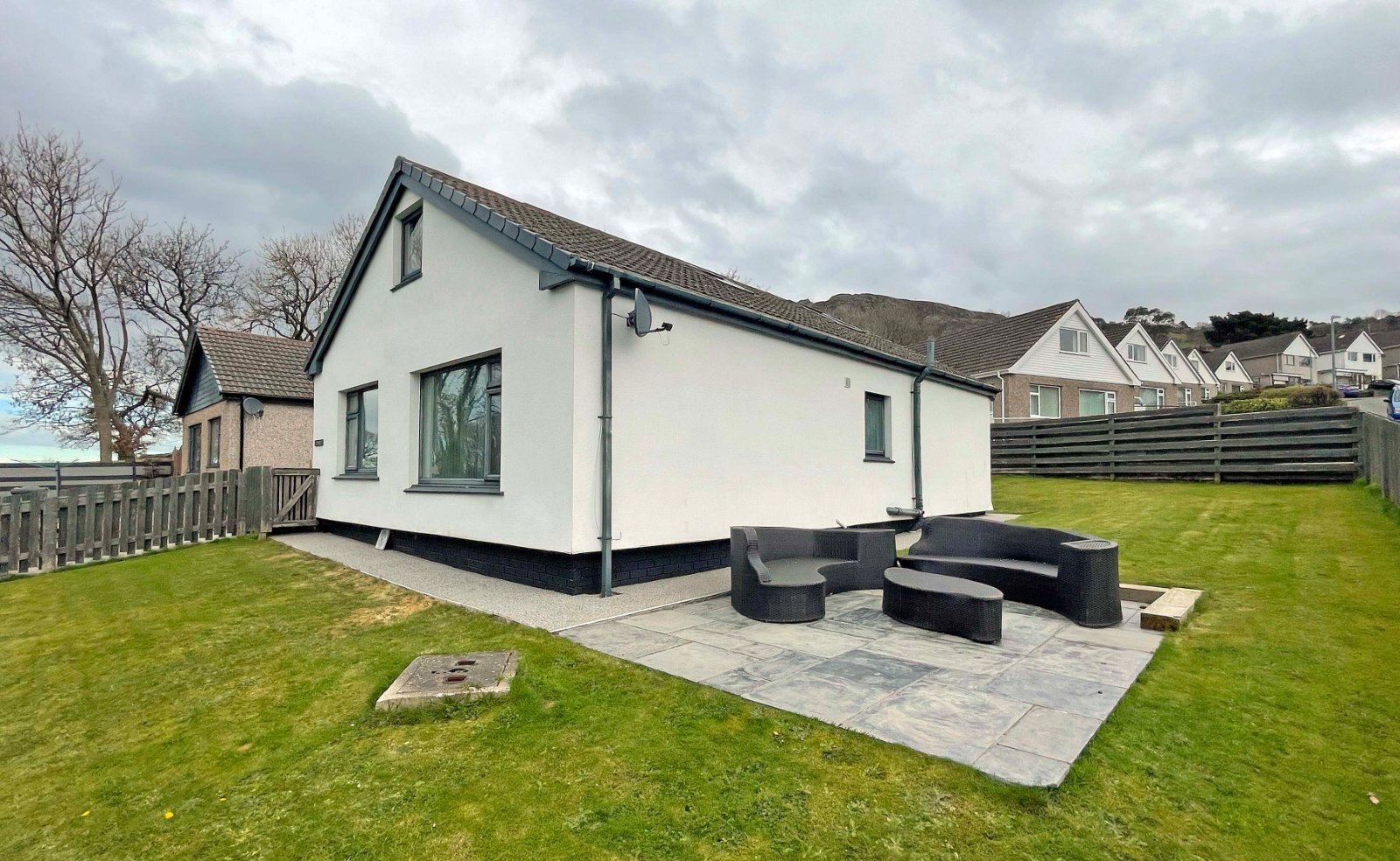 2 bedroom property for sale in Gorwel, Llanfairfechan, Conwy, LL33