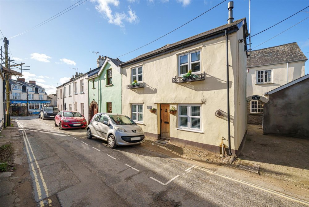 Stags 2 bedroom property for sale in Lane End Road, Instow, Bideford