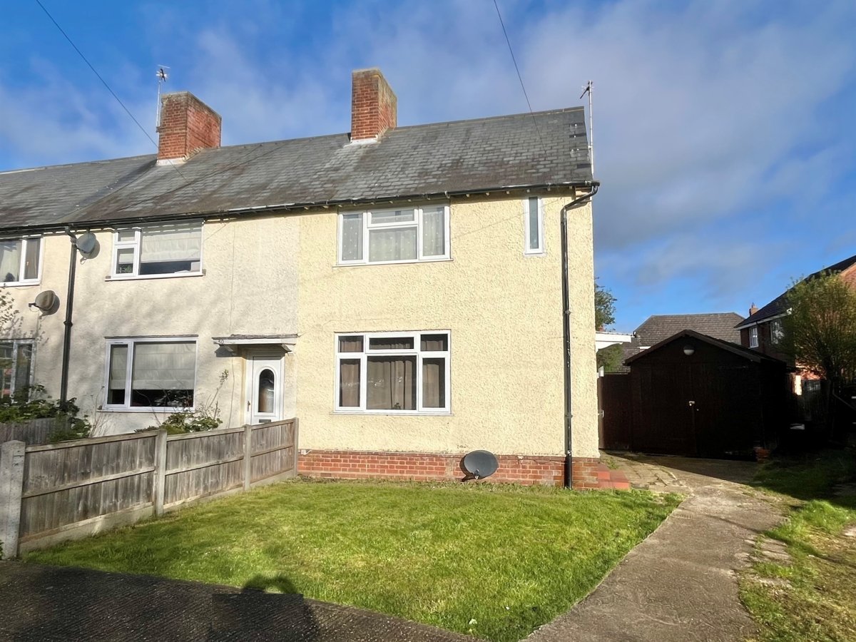 2 bedroom property for sale in Whitehall Gardens, Duxford, Cambridge