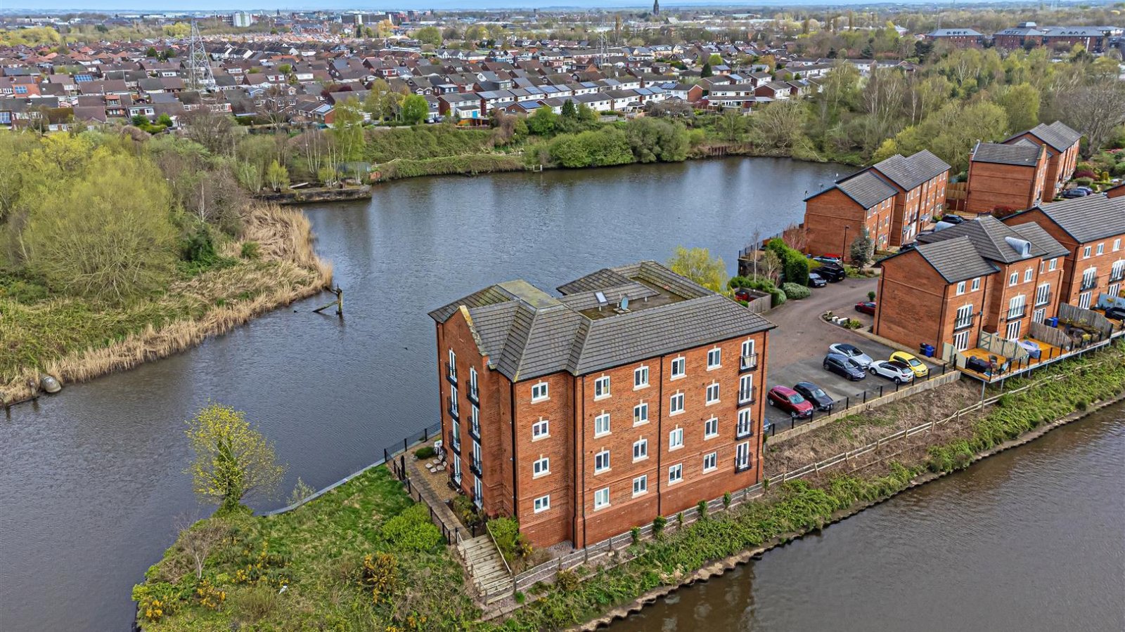 2 bedroom property for sale in Waters Edge, Warrington Offers in the