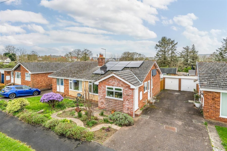 Stags 2 bedroom property for sale in Castle Park, Hemyock,